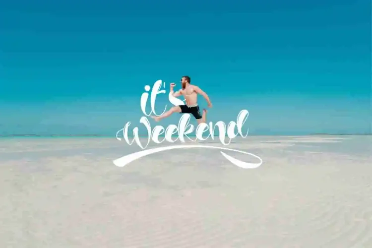 Ghost Script Calligraphy Font