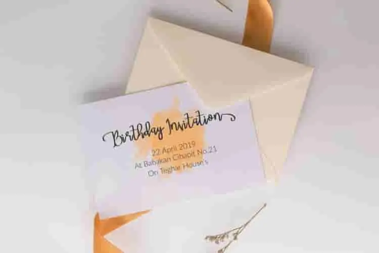 MeryQolby Script Lettering Font