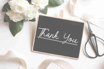 Claressa Signature Handwriting Font