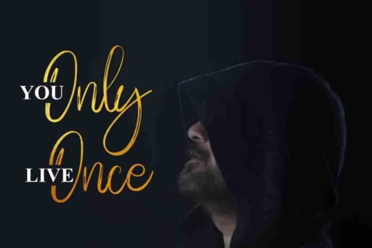 Holla hearth Brush Script Font