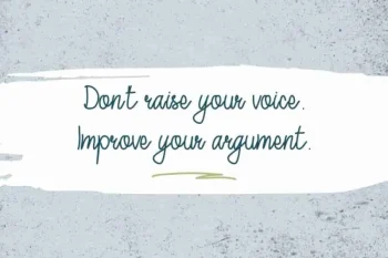 Moody Star Script Handwriting Font