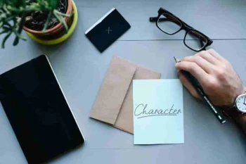 Qianno Monoline Handwritten Font