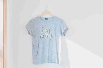 Pubarash Lulu Handwritten Script Font