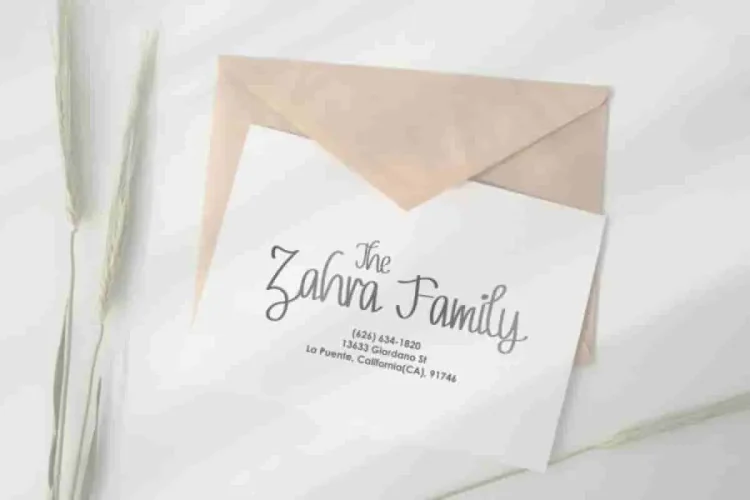 Pubarash Lulu Handwritten Script Font